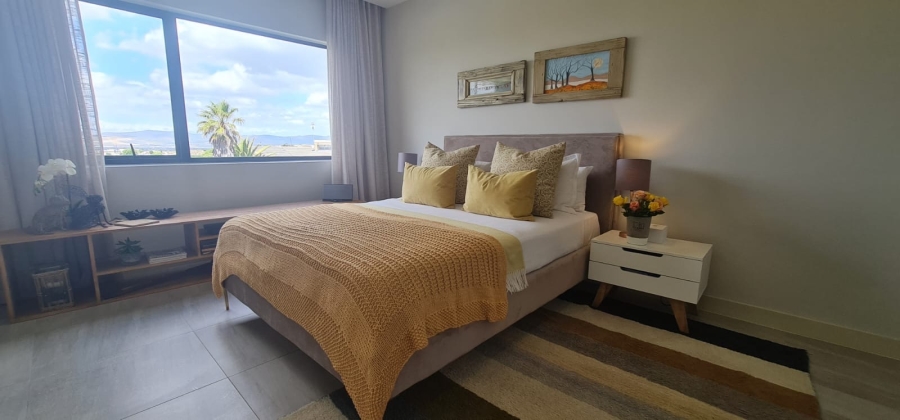 10 Bedroom Property for Sale in Bloubergstrand Western Cape